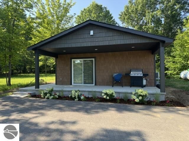 Property Photo:  5933 SW Old Oak Trail  MI 49633 