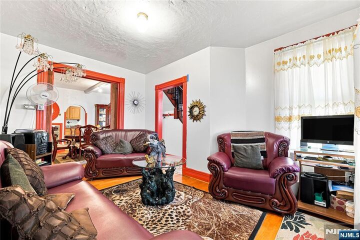 Property Photo:  28 Lincoln Street  NJ 07055 