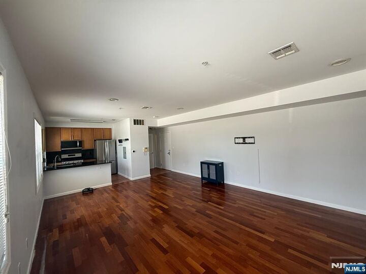 Property Photo: 515 30th Street 202 NJ 07087