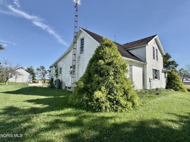 Property Photo: 10140 Co. Rd. 17 OH 43570
