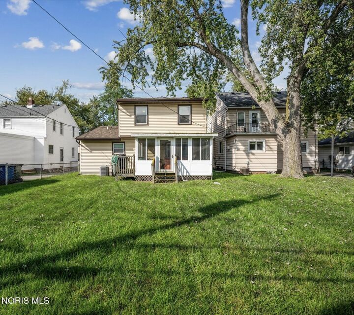 Property Photo:  3125 Strathmoor Avenue  OH 43614 