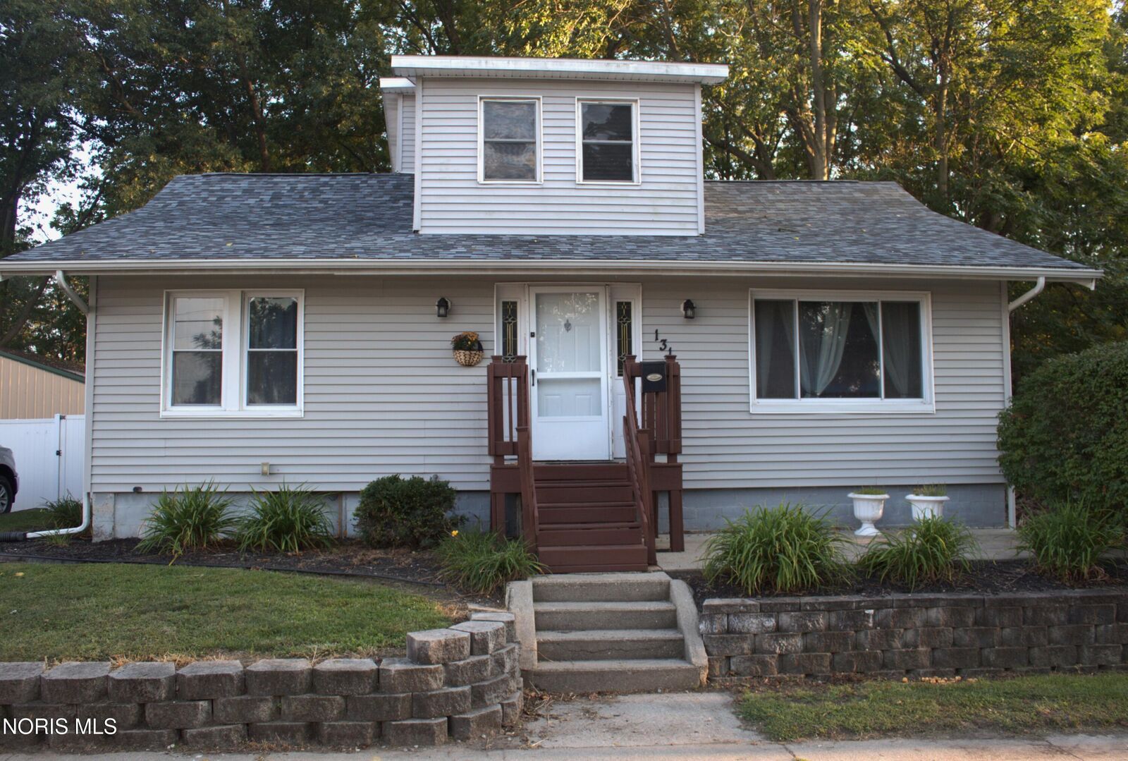 Property Photo: 131 Sanderson Avenue OH 43558