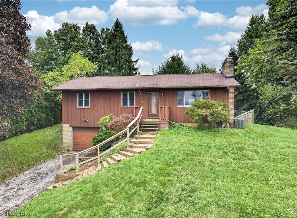 Property Photo:  1206 Dussel Road  OH 44240 