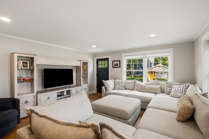 Property Photo:  79 Thornton Street  NH 03801 