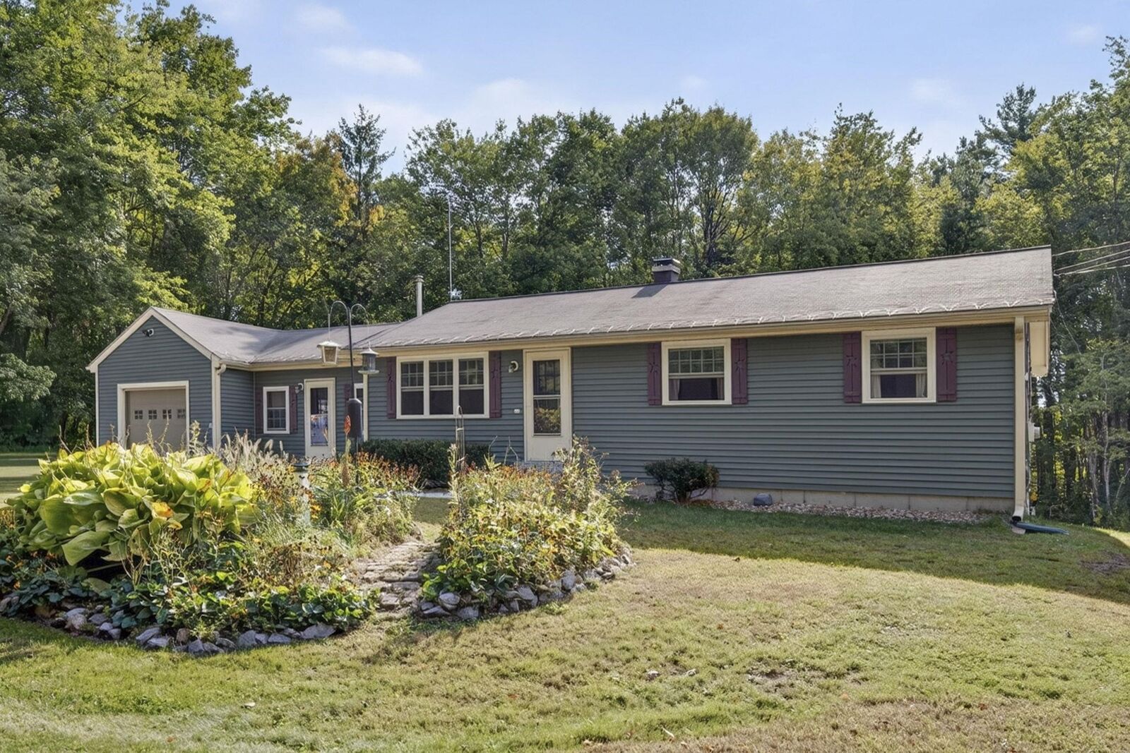 Property Photo: 19 Level Street NH 03054