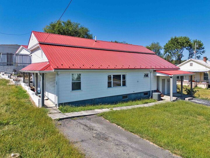 Property Photo:  140 Newbern Road  VA 24084 