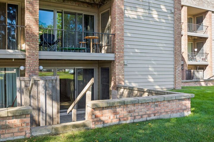 Property Photo:  6423 Colony Way 1B  MN 55435 