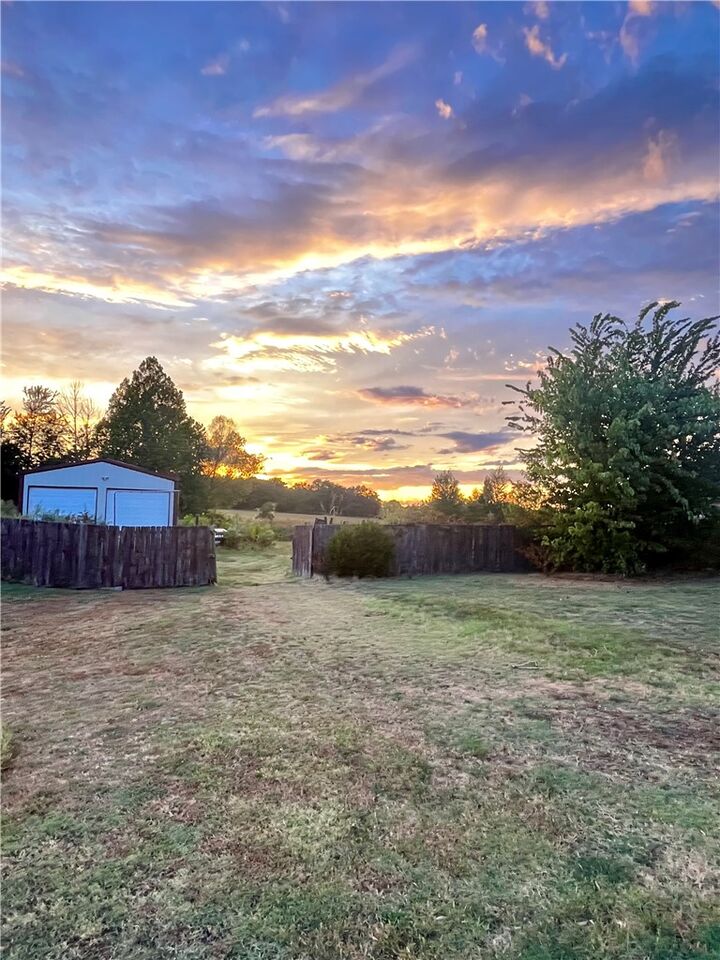 Property Photo: 8425 Glory Drive AR 72713