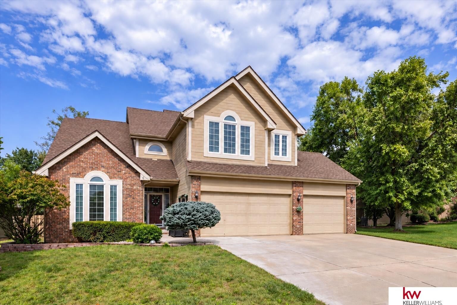 Property Photo:  2502 Morrie Drive  NE 68123 
