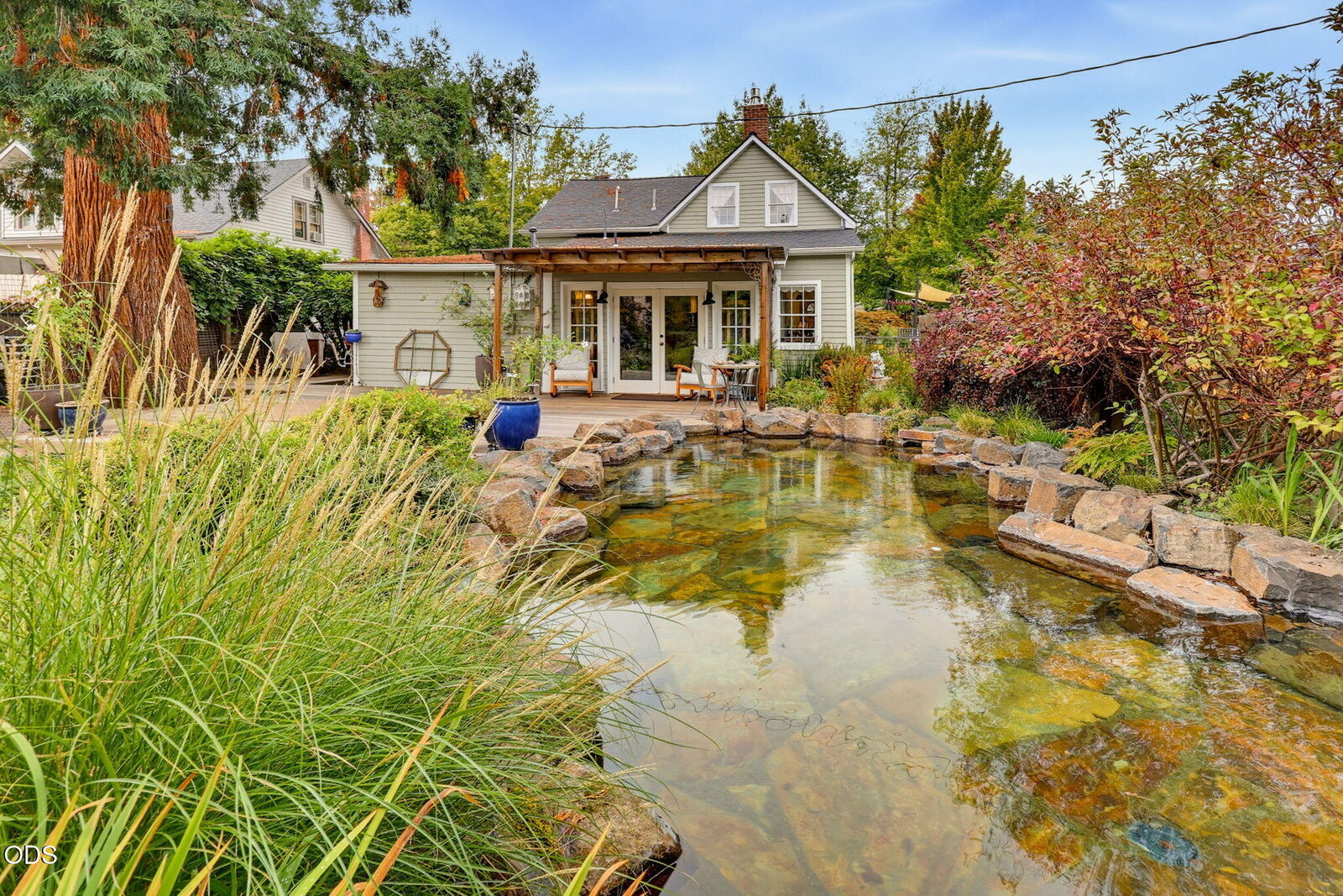 Property Photo: 120 N 5th Street OR 97530