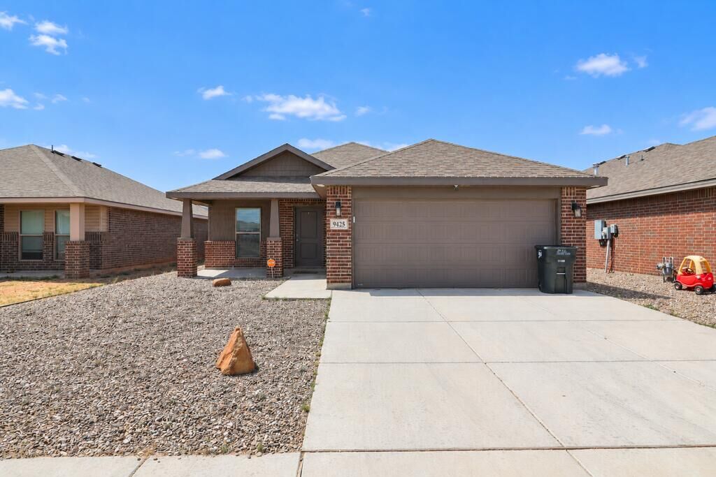 Property Photo: 9425 Ratliff Ridge Ave TX 79765