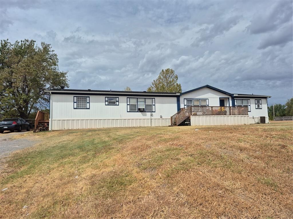 Property Photo:  417 S Cemetery Road  OK 73089 