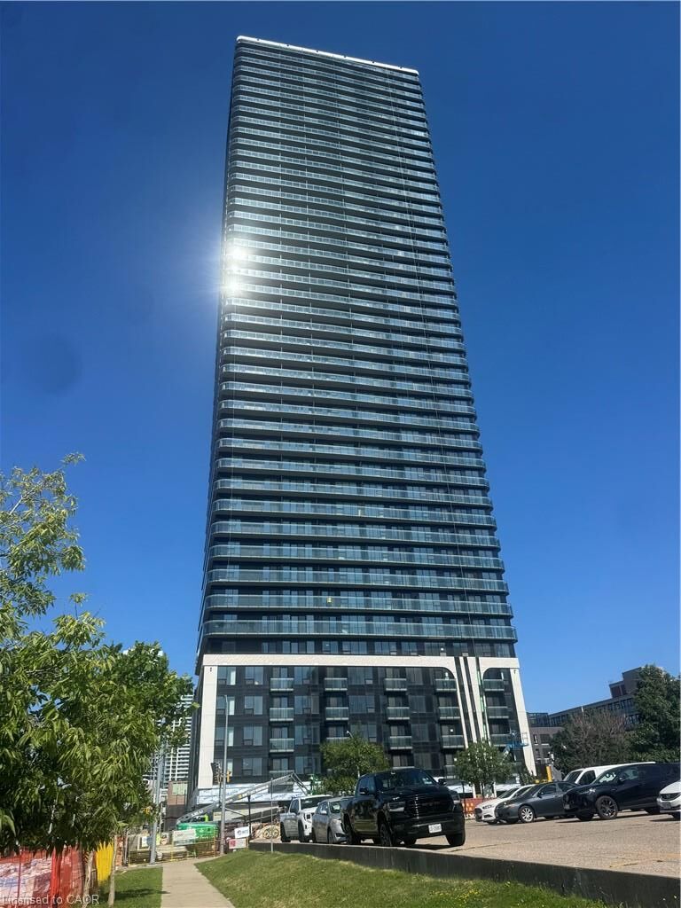 Property Photo:  30 Francis Street S 906  ON N2G 0B5 