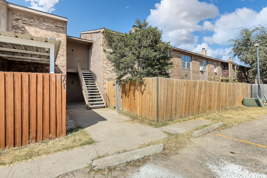 Property Photo: 4700 Boulder Ave 704 TX 79707