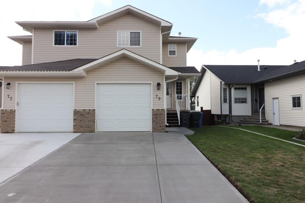 Property Photo:  79 Vista Road SE  AB T1B 0A3 