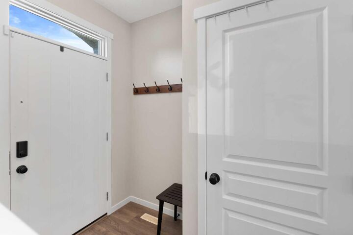 Property Photo:  855 Mahogany Boulevard SE  AB T3M 2H1 