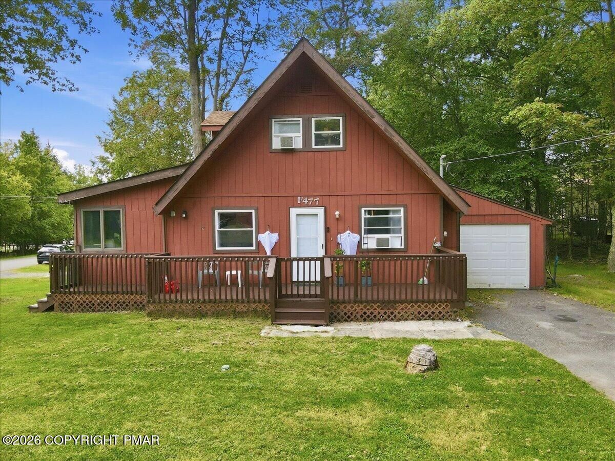 Property Photo: 593 Country Place Drive PA 18466