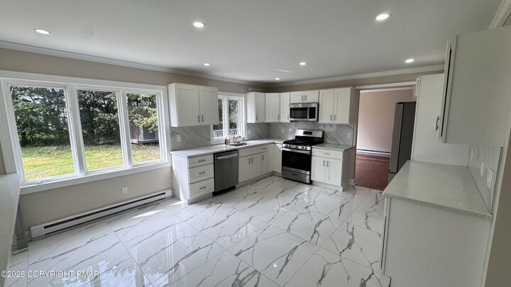 Property Photo:  3126 Evergreen Circle  PA 18466 