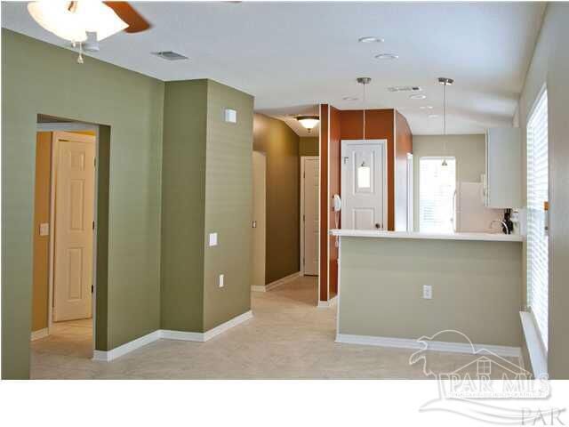 Property Photo: 2448 Spyglass Cir FL 32526