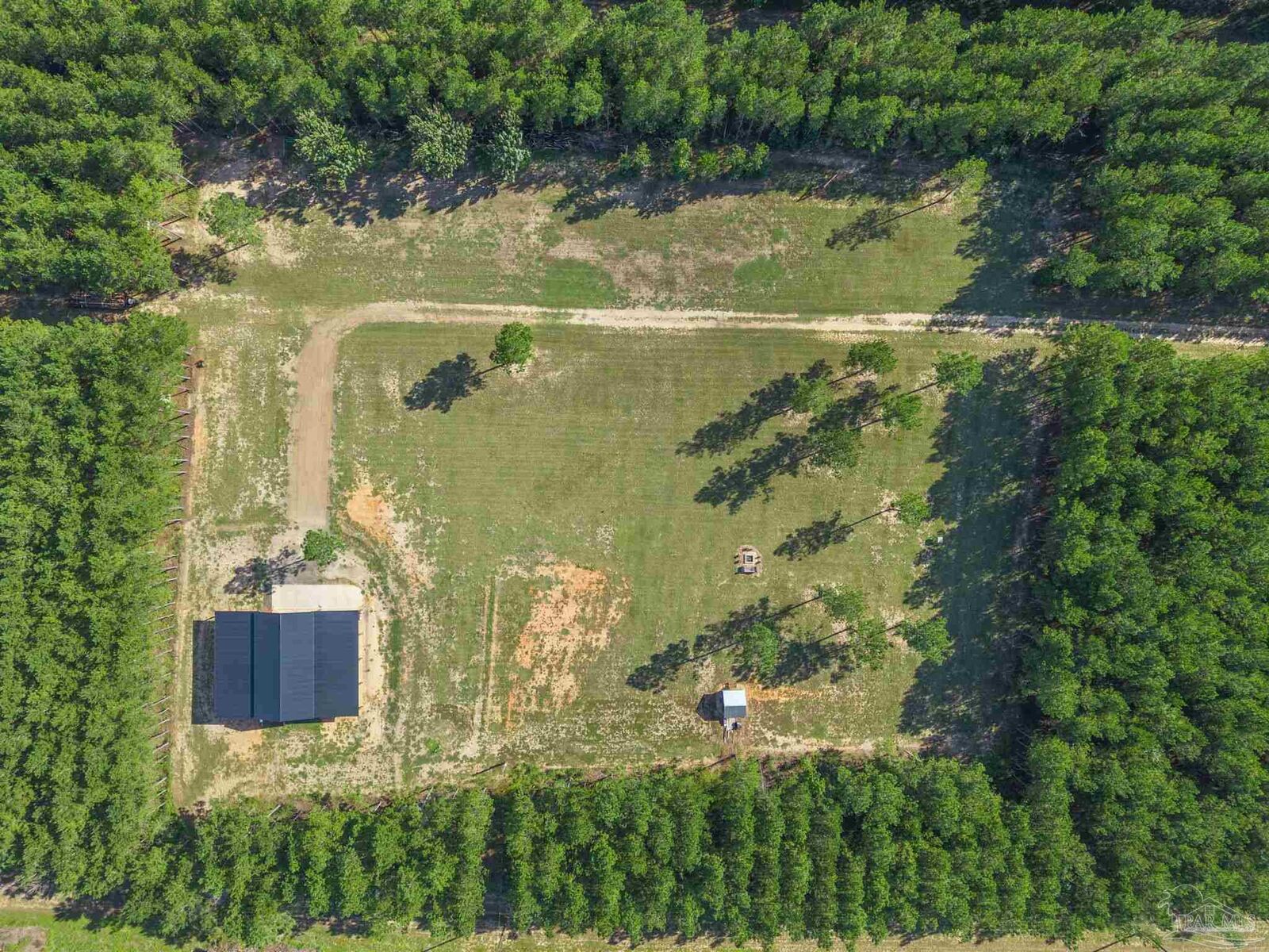 Property Photo:  2742 Bud Diamond Rd  FL 32565 