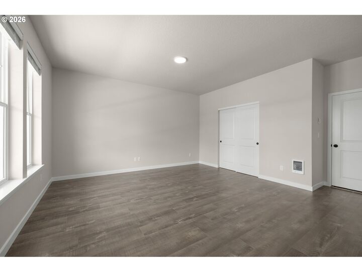 Property Photo: 5073 SE Davis Rd OR 97123