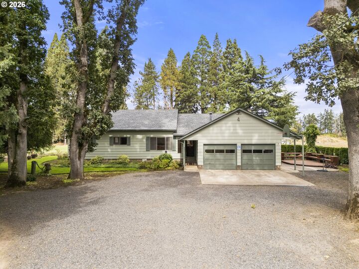 Property Photo: 18746 Butteville Rd OR 97002
