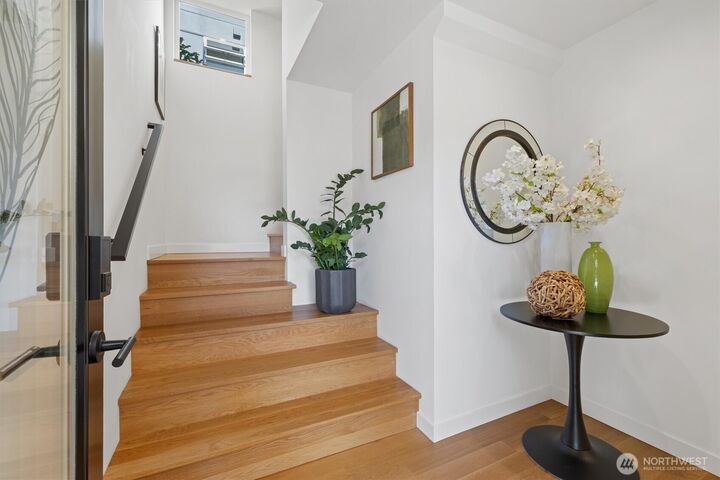 Property Photo: 3646 B Greenwood Avenue N WA 98103