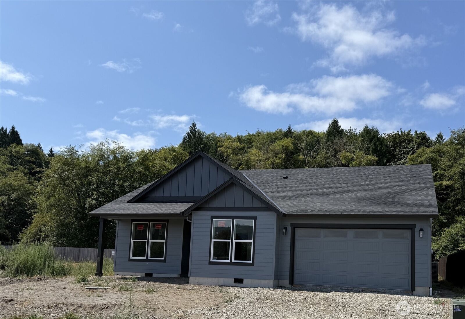 Property Photo: 572 Rainbow Way WA 98626
