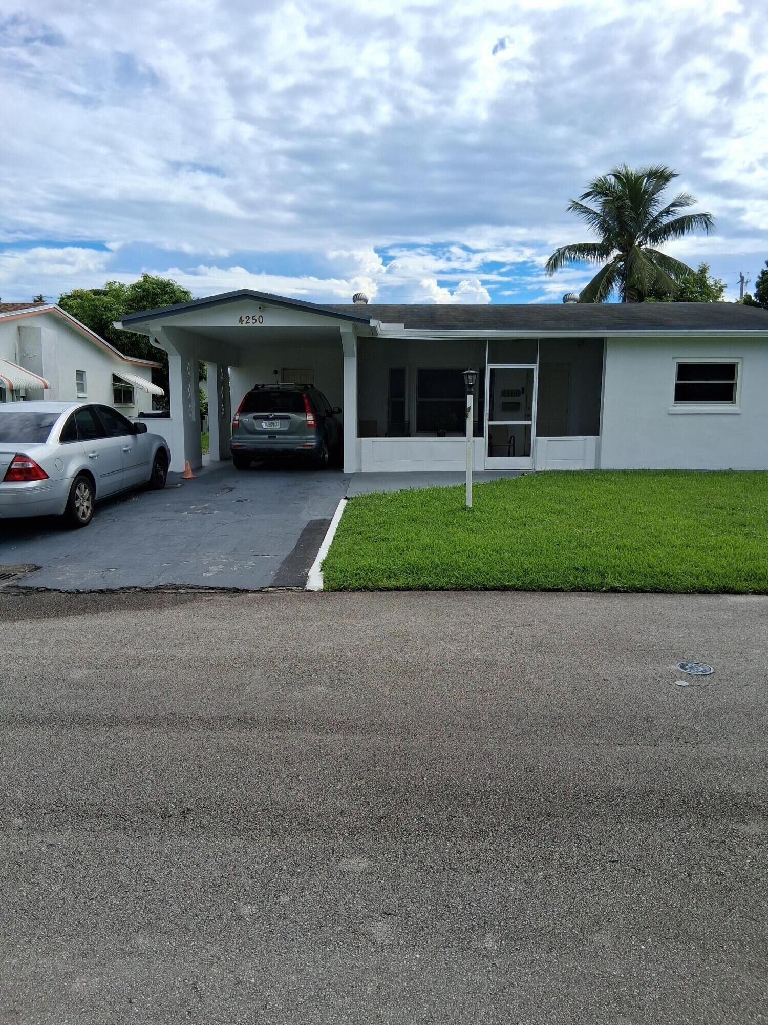 Property Photo: 4250 NW 49th Terrace FL 33319