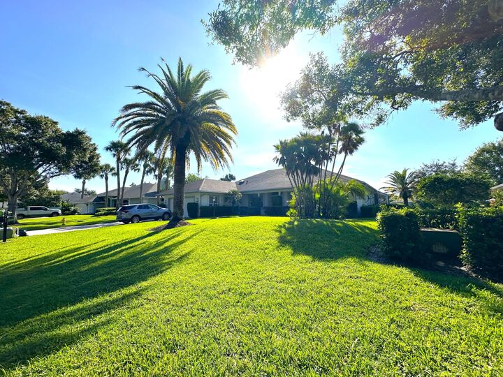 Property Photo:  2263 SW Danforth Circle  FL 34990 