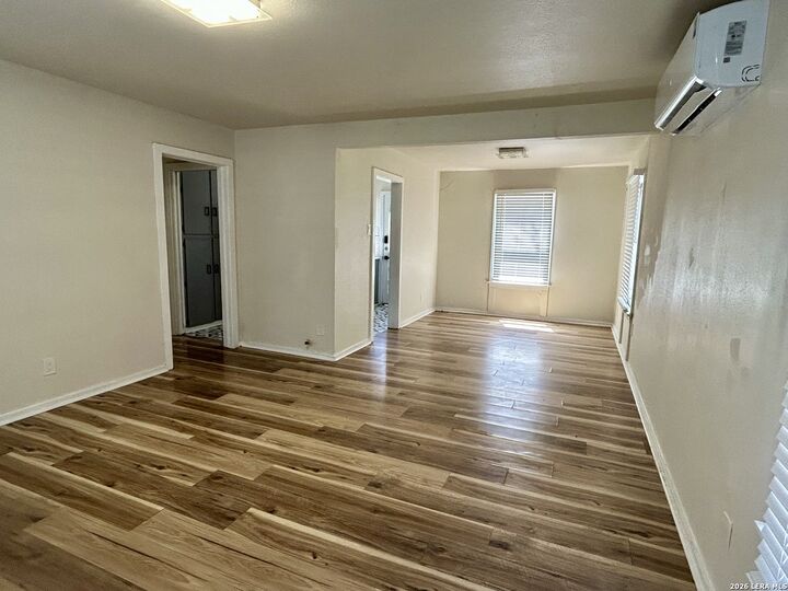 Property Photo:  922 McIlvaine  TX 78201 