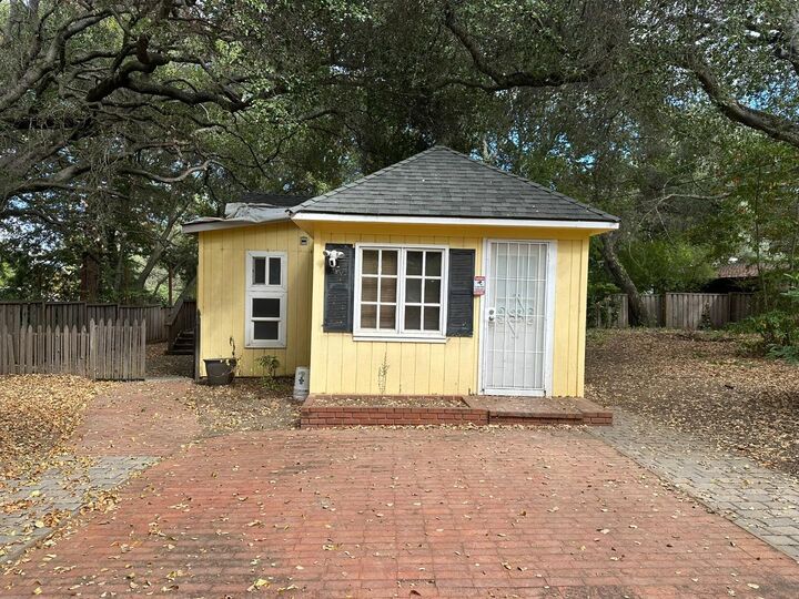 Property Photo: 15550 Glen Una Drive CA 95030