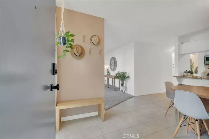 Property Photo: 814 Camino Real 101 CA 90277