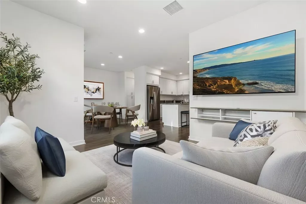 Property Photo: 344 Stillwater Court CA 92071