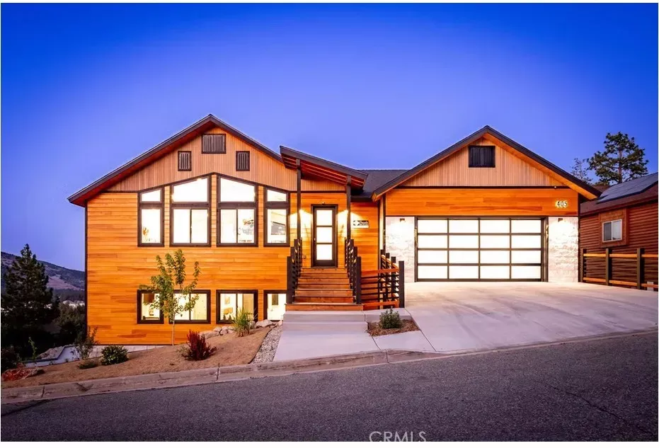 Property Photo: 405 Glenwood CA 92315