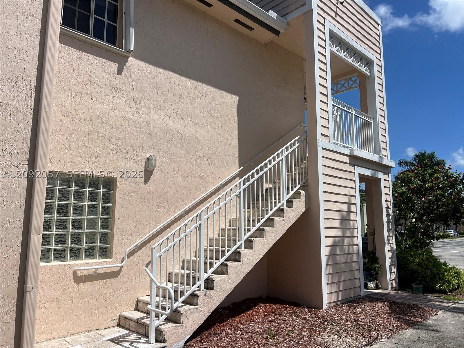 Property Photo: 372 NE 26th Pl 201 FL 33033