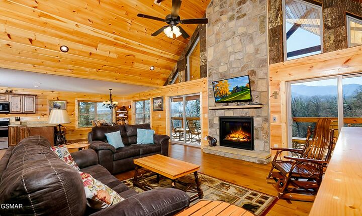 Property Photo: 408 Potters Ridge Road TN 37738