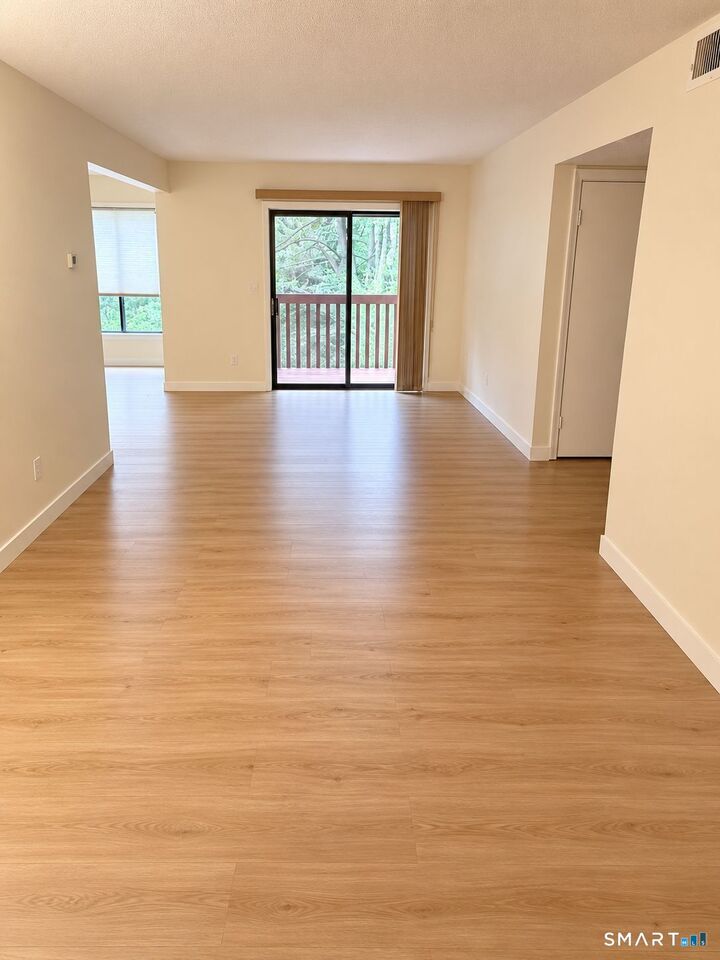 Property Photo:  40 Woodsedge Drive 1C  CT 06111 
