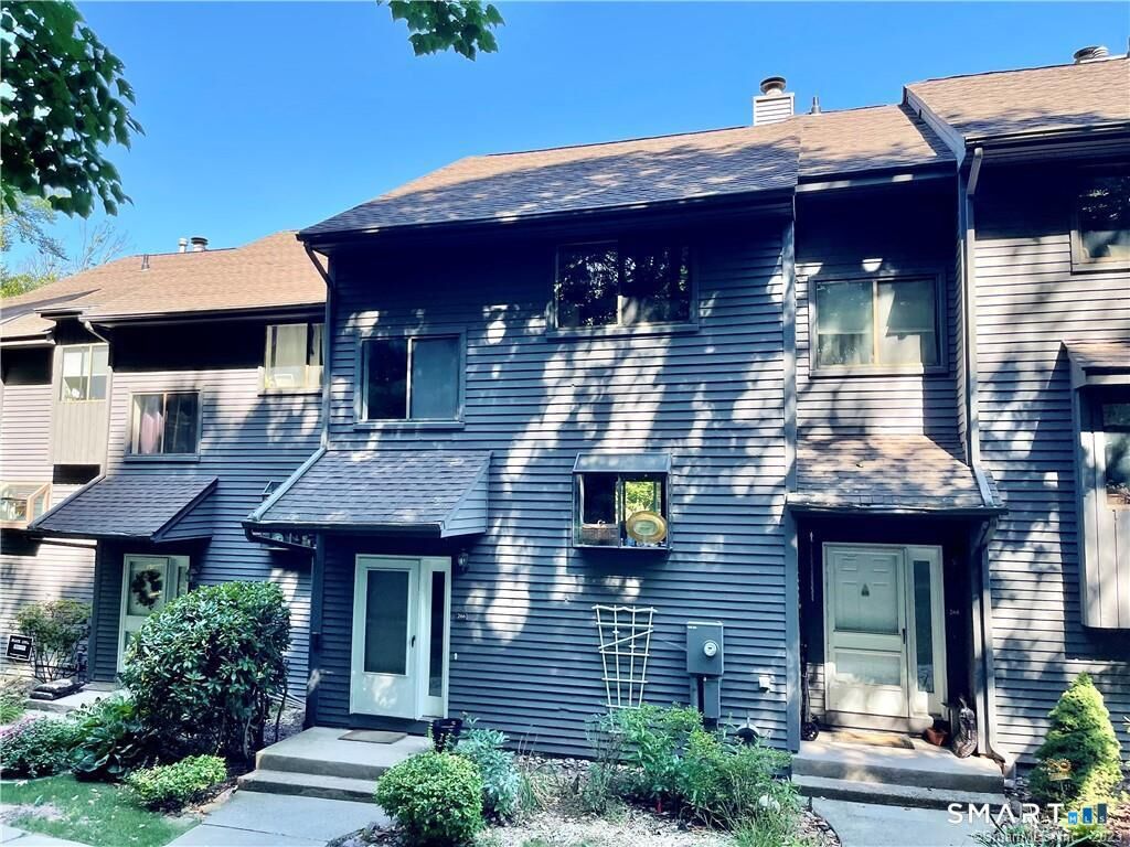 Property Photo:  266 Conestoga Way 266  CT 06033 