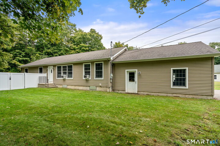 Property Photo:  9 Sunnyside East Rd Extension  CT 06360 
