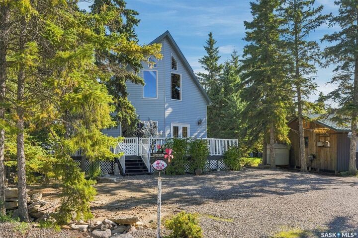 Property Photo:  8 Lakeview Drive  SK S0K 3E0 