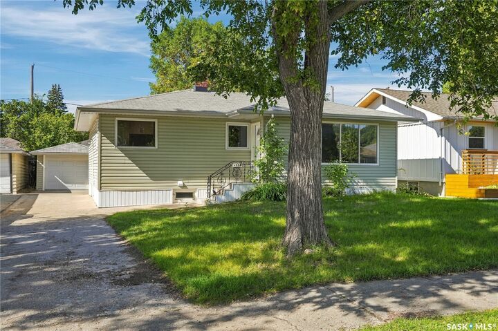 Property Photo: 2716 Winnipeg Street SK S4P 1H9