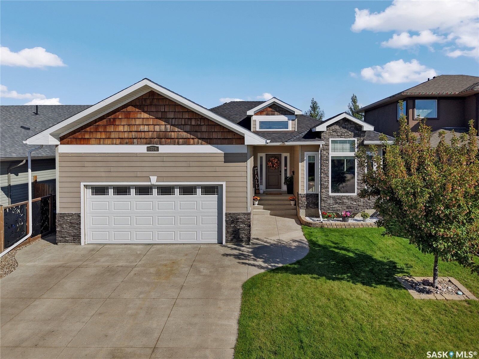 Property Photo:  714 Redwood Crescent  SK S0K 4S2 