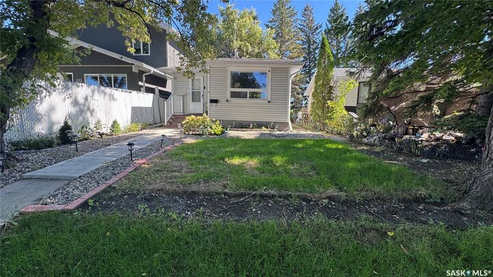 Property Photo:  225 Toronto Street  SK S4R 1M1 