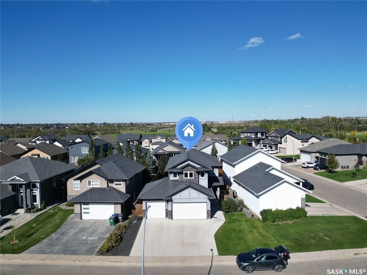 Property Photo:  411 Hastings Crescent  SK S7V 0C7 