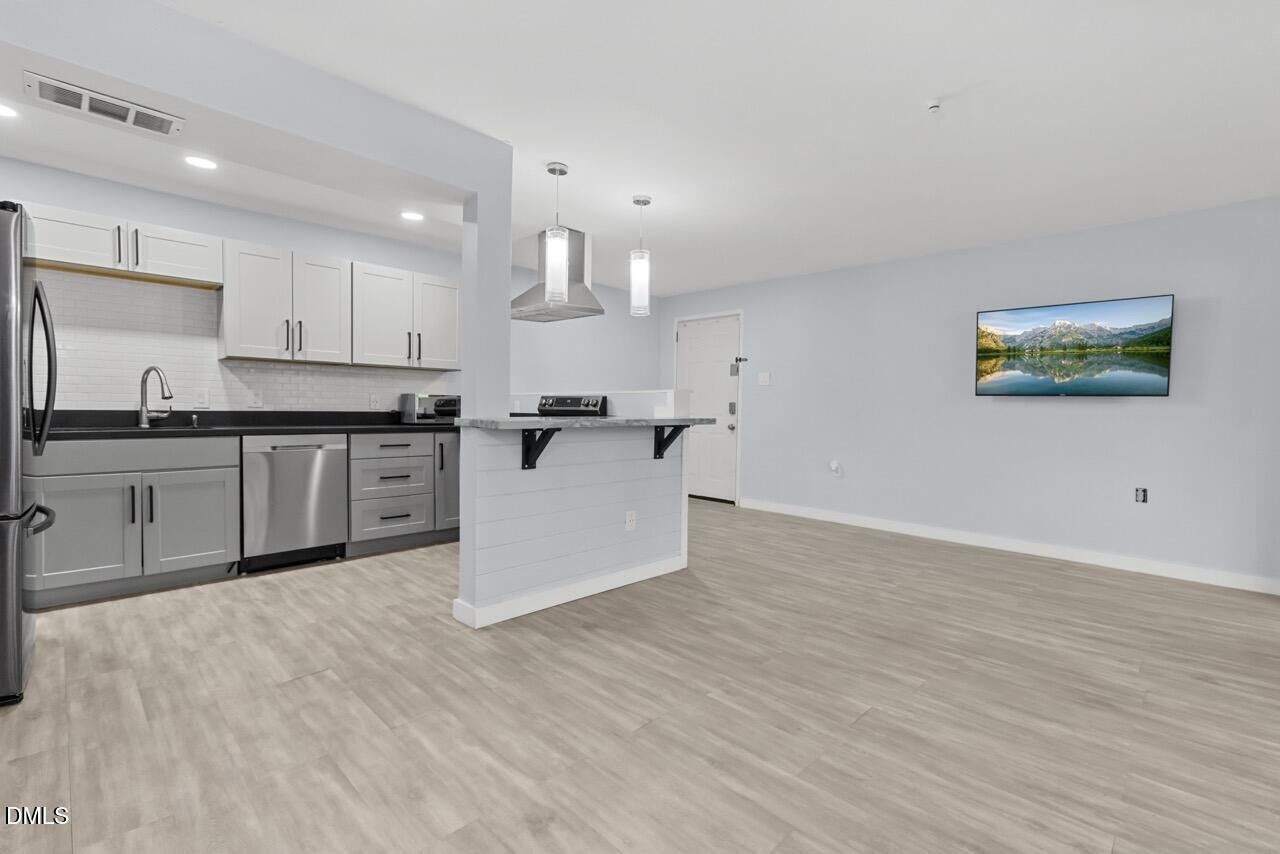 Property Photo:  500 Umstead Drive  NC 27516 