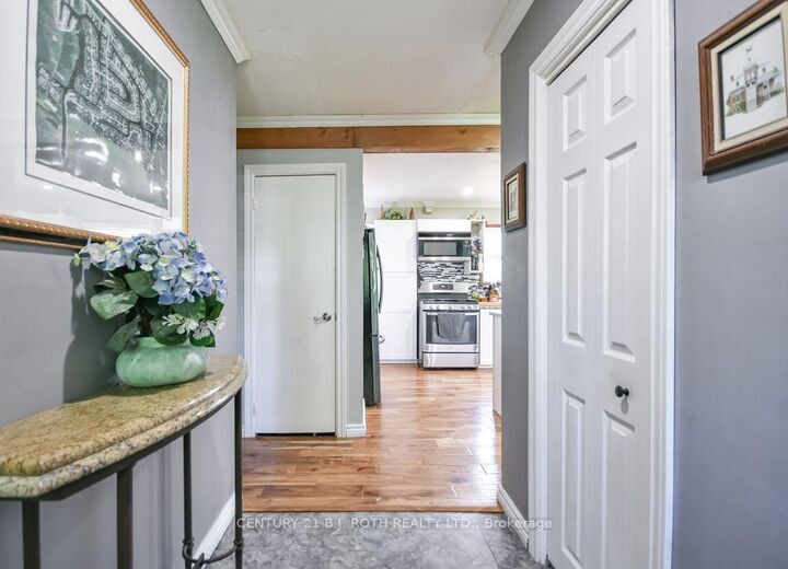 Property Photo:  16 Old Indian Trail W  ON L0K 1B0 