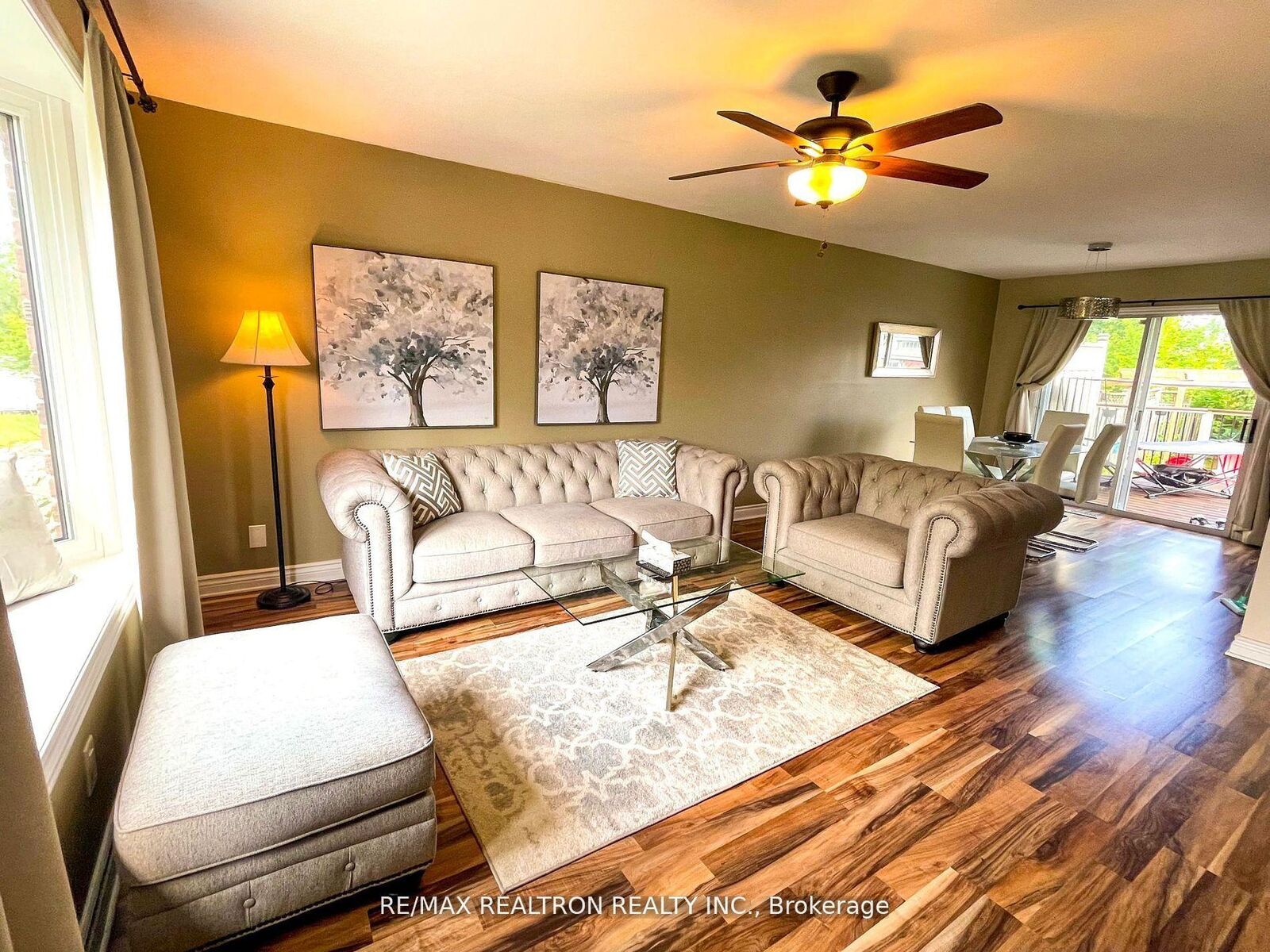Property Photo:  298 Glenwoods Avenue  ON L4P 2W8 