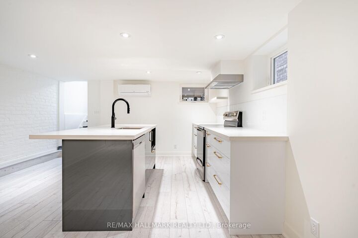 Property Photo: 138 Milverton Boulevard Lower ON M4J 1V1