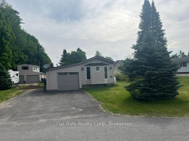 Property Photo: 65 Chandos Street ON K0L 1Z0